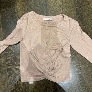 Aritzia tie front knot top in pink